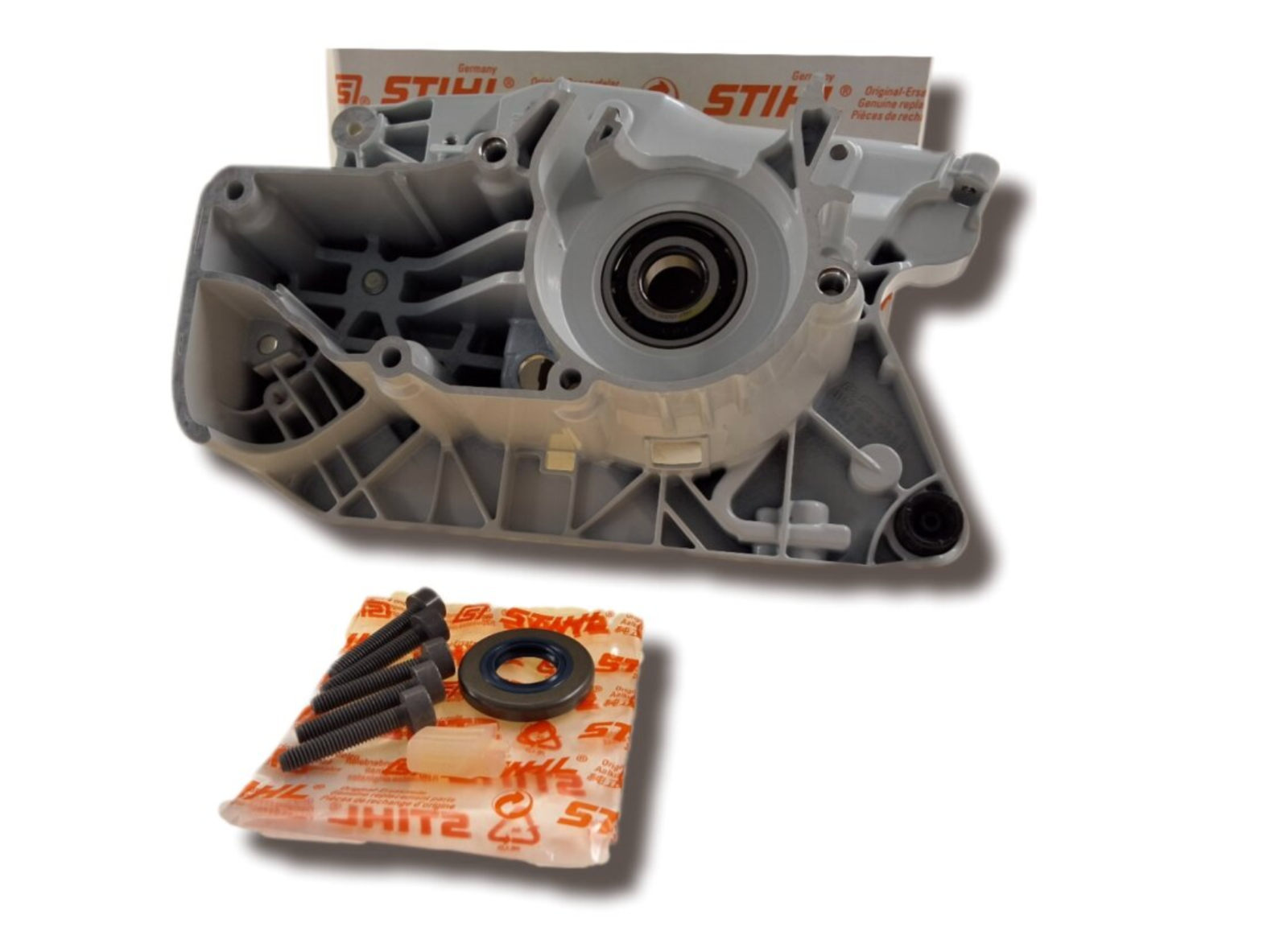 STIHL OEM Crankcase Clutch Side 11470202905 for MS500i