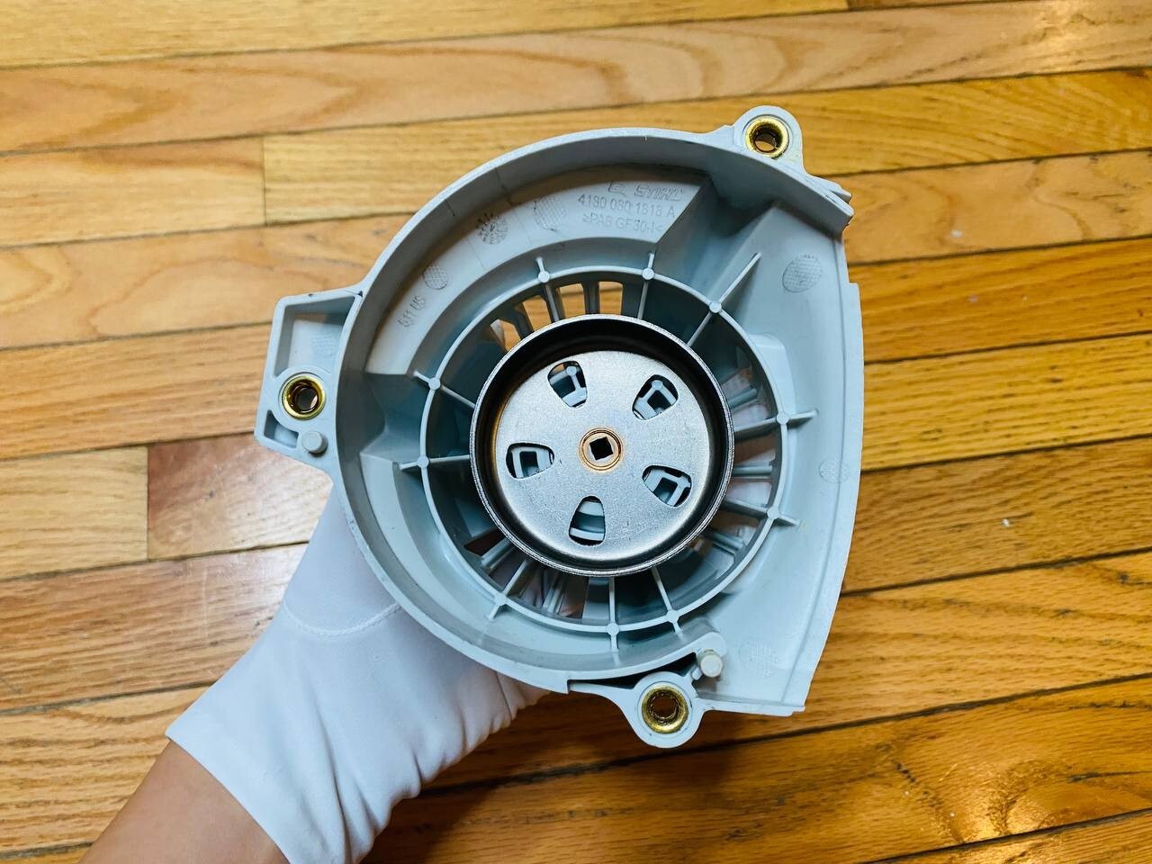 STIHL OEM Clutch Housing 41800801819 for FS89 FS91 FS111 FS131 HT102 HT103 HT133